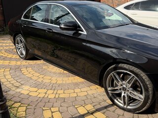 2019 Mercedes-Benz E-Класс 200 V (W213, S213, C238), чёрный, 2990000 рублей, вид 5