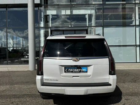 2020 Cadillac Escalade IV, белый, 3755000 рублей, вид 3
