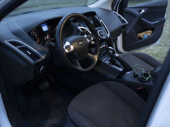 2013 Ford Focus III, белый, 800000 рублей - вид 12