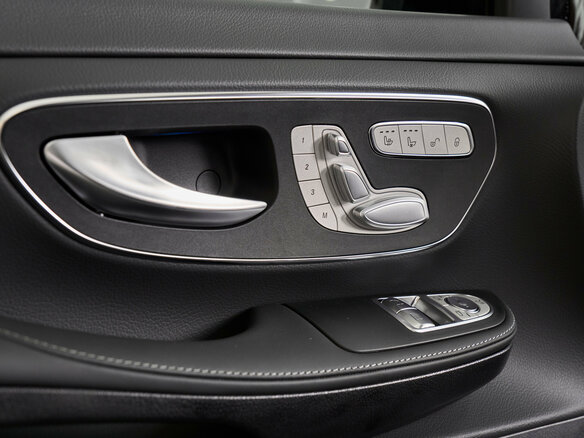 2026 Mercedes-Benz V-Класс 300 d экстра длинный III (W447) Рестайлинг 2, чёрный - вид 31