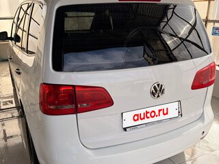 2014 Volkswagen Touran I Рестайлинг 2, белый, 720000 рублей, вид 4