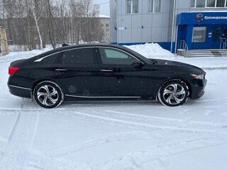 2018 Honda Accord X, чёрный, 2890000 рублей, вид 4
