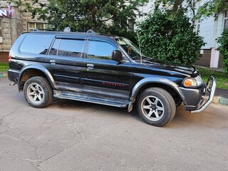 2000 Mitsubishi Montero Sport I, чёрный, 700000 рублей, вид 4