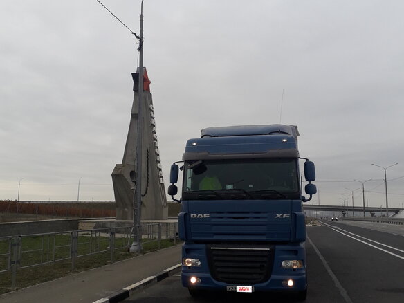 2007 DAF XF 105, синий, 3500000 рублей - вид 2