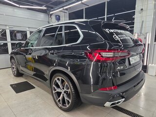 2020 BMW X5 30d IV (G05/G18), чёрный, 7490000 рублей, вид 4