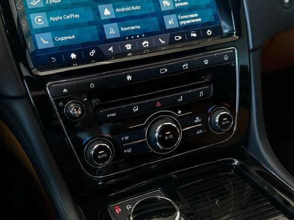 2018 Jaguar XJ IV (X351) Рестайлинг, белый, 3900000 рублей - вид 28