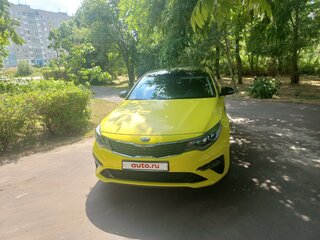 2019 Kia Optima IV Рестайлинг, жёлтый, 1950000 рублей, вид 5
