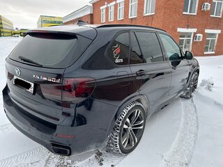 2014 BMW X5 M50d III (F15), синий, 3090000 рублей, вид 2