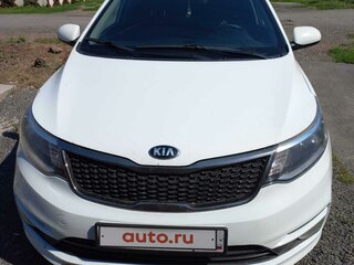 2015 Kia Rio III Рестайлинг, белый, 750000 рублей, вид 1