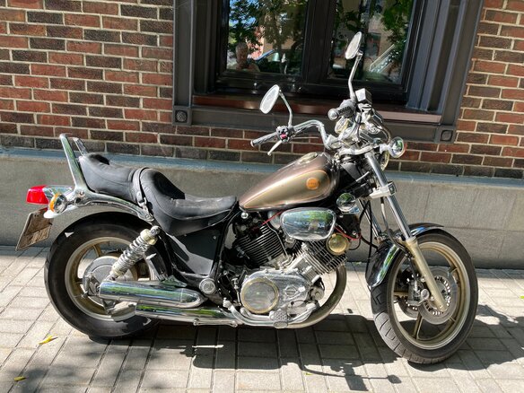 1994 Yamaha XV750 Virago, коричневый, 235000 рублей