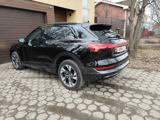 2020 Audi e-tron 50 I, чёрный, 3400000 рублей, вид 3