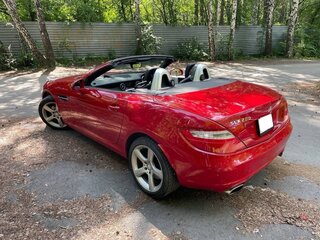 2011 Mercedes-Benz SLK-Класс 200 III (R172), красный, 1800000 рублей, вид 4
