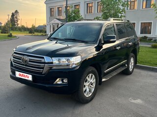 2016 Toyota Land Cruiser 200 Series Рестайлинг 2, чёрный, 6975000 рублей, вид 1