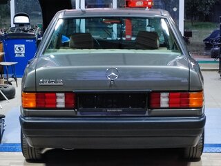 1987 Mercedes-Benz 190 (W201), серебристый, 450000 рублей, вид 3