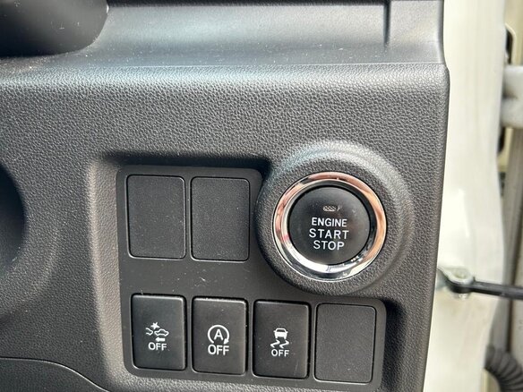 2017 Daihatsu Boon III, белый - вид 28