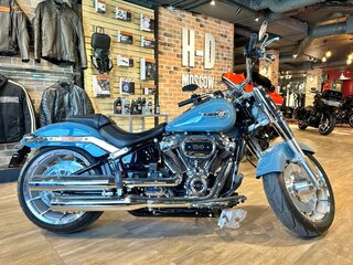 2024 Harley-Davidson Fat Boy, голубой, 3700000 рублей, вид 4