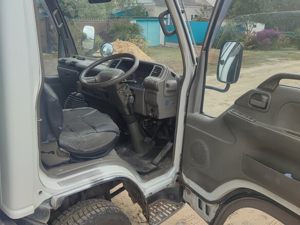1996 Isuzu Elf (N-series), белый, 700000 рублей - вид 7