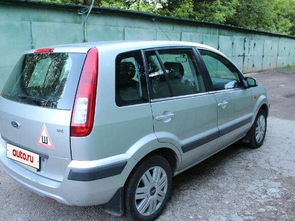 2006 Ford Fusion I Рестайлинг, серебристый, 505000 рублей - вид 2