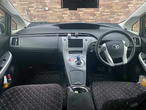 2012 Toyota Prius III Рестайлинг (XW30), белый, 1450000 рублей - вид 9