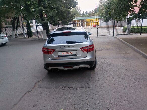 2020 Lada (ВАЗ) Vesta SW Cross I, серебристый, 1400000 рублей - вид 1