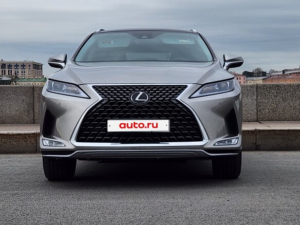 2022 Lexus RX 350 IV Рестайлинг, серебристый, 5650000 рублей - вид 1