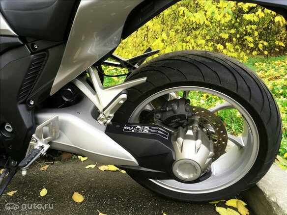 2011 Honda VFR 1200, серый, 890000 рублей - вид 8