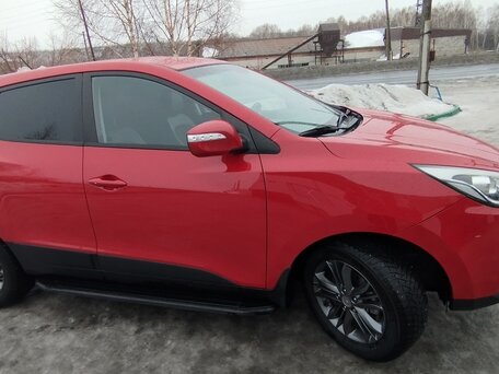 2014 Hyundai ix35 I Рестайлинг, красный, 1390000 рублей, вид 4