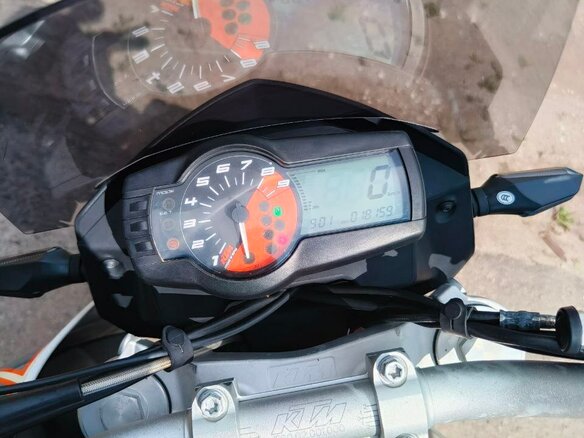 2013 KTM 690 Duke, белый, 475000 рублей - вид 8