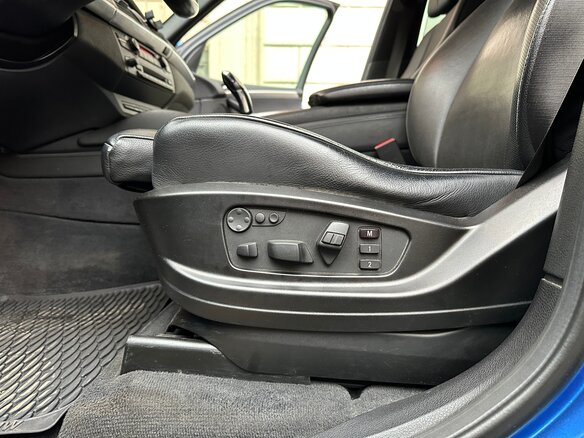 2011 BMW X5 M I (E70), синий, 1775000 рублей - вид 10