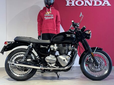 2024 Triumph Bonneville T120, чёрный, 1790000 рублей, вид 1