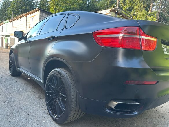 2011 BMW X6 50i 8-speed I (E71), чёрный, 1000000 рублей - вид 8