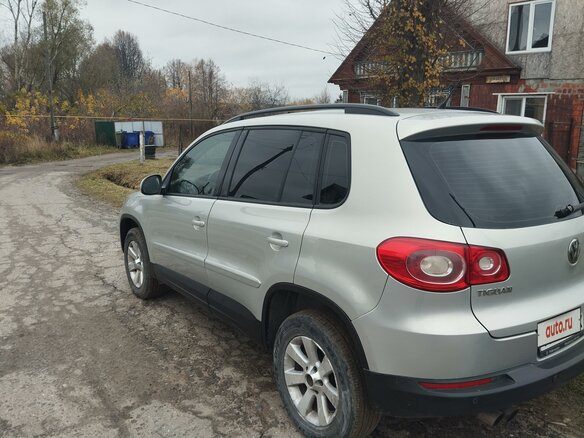 2011 Volkswagen Tiguan I, серебристый, 1299000 рублей - вид 2