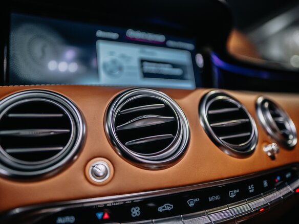 2015 Mercedes-Benz S-Класс AMG 63 AMG III (W222, C217), синий, 6700000 рублей - вид 18