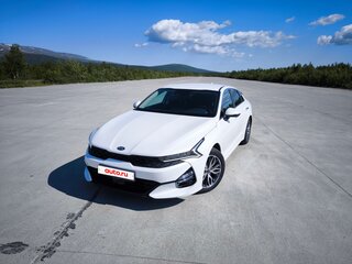 2020 Kia K5 III, белый, 2300000 рублей, вид 3