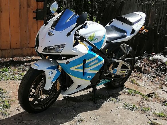 2005 Honda CBR 600RR, белый, 500000 рублей