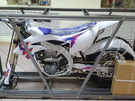 2024 Yamaha YZ450F, белый, 700000 рублей, вид 4
