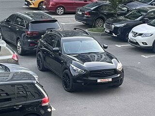 2014 Infiniti QX70, чёрный, 1800000 рублей, вид 1