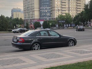 2008 Mercedes-Benz E-Класс 230 III (W211, S211) Рестайлинг, серый, 1550000 рублей, вид 1