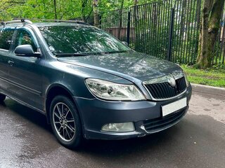 2009 Skoda Octavia DSG7 II (A5) Рестайлинг, серый, 599000 рублей, вид 3