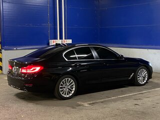2018 BMW 5 серии 520i VII (G30/G31/G38), чёрный, 3500000 рублей, вид 5