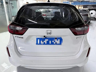 2023 Honda Fit IV Рестайлинг, белый, 1050077 рублей, вид 5