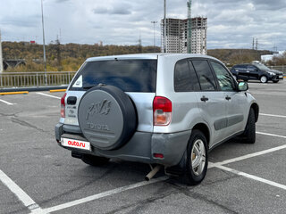 2001 Toyota RAV4 II (XA20), серый, 460000 рублей, вид 3