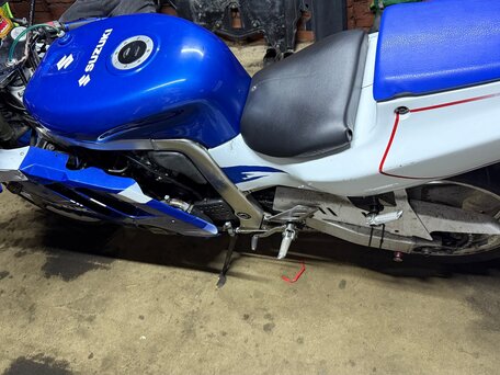 1994 Suzuki GSX-R 400, белый, 280000 рублей, вид 3