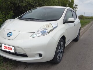 2013 Nissan Leaf I (ZE0/AZE0), белый, 1200000 рублей, вид 4