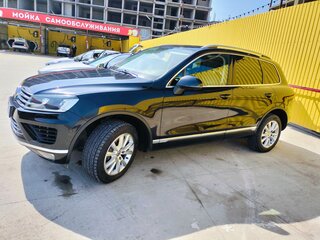 2015 Volkswagen Touareg II Рестайлинг, чёрный, 2550000 рублей, вид 4