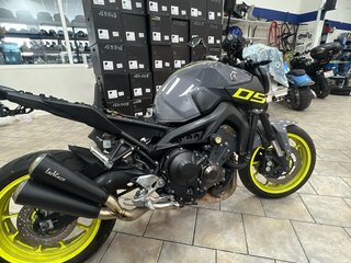 2016 Yamaha MT-09 (FZ-09), серый, 599000 рублей, вид 5