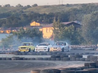 1997 BMW 3 серии Compact 323i III (E36), серебристый, 415000 рублей, вид 1