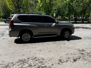 2019 Toyota Land Cruiser Prado 150 Series Рестайлинг 2, коричневый, 6000000 рублей, вид 3