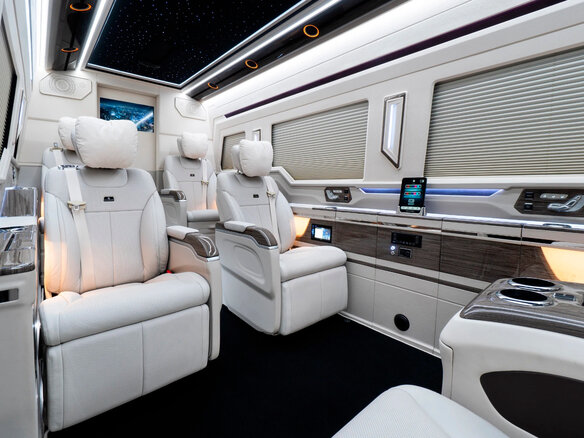 2025 Mercedes-Benz Sprinter, чёрный, 42400000 рублей