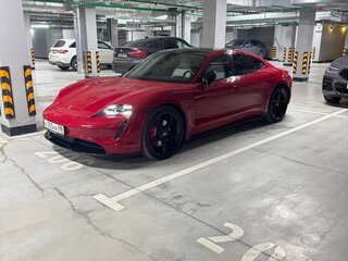 2021 Porsche Taycan 4S I, красный, 9000000 рублей, вид 4